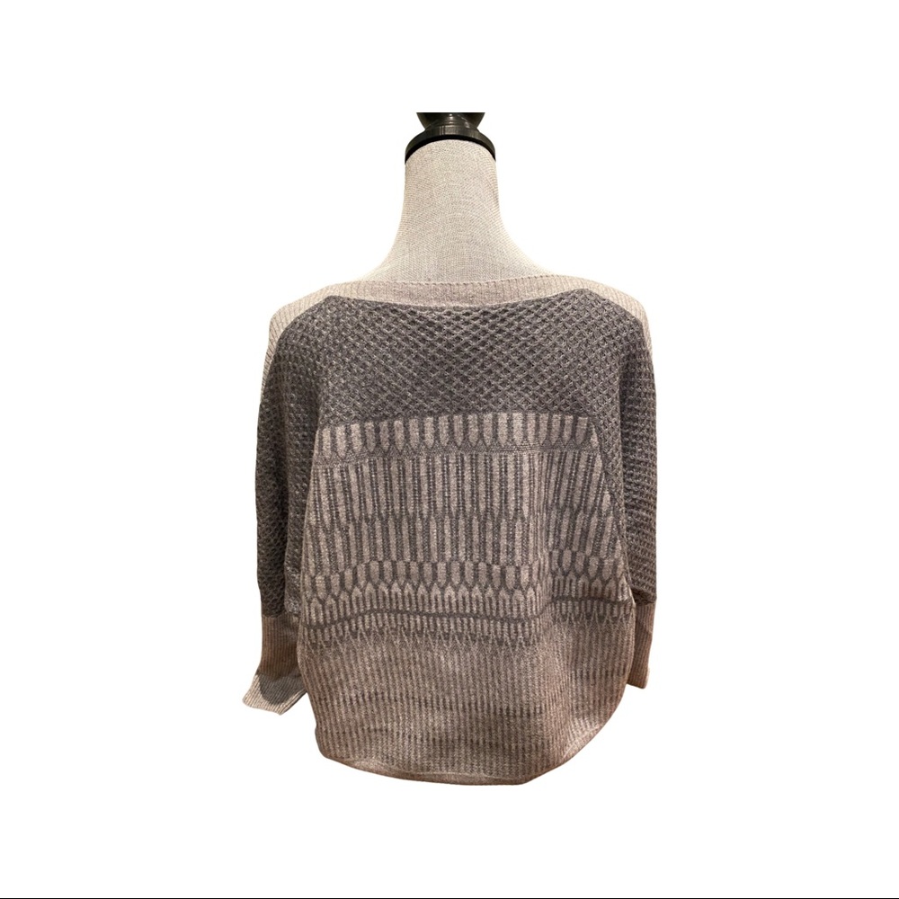 Gray Patterned Sweater - image 3